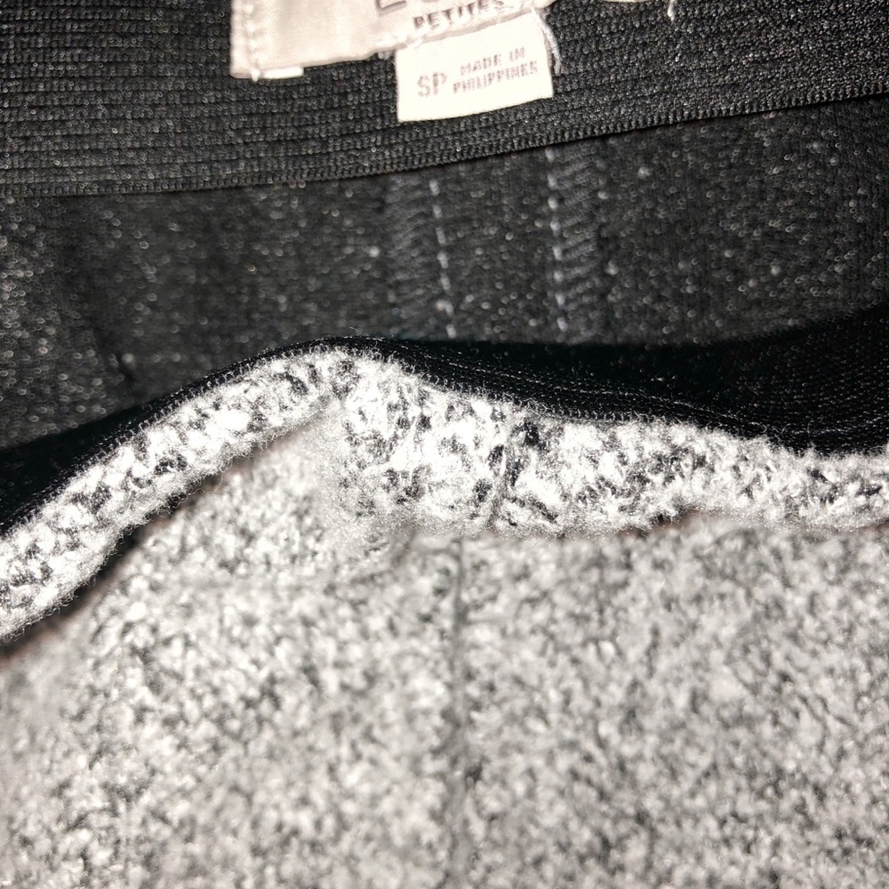 LOFT small petite grey flouncy career skirt - Picture 3 of 3